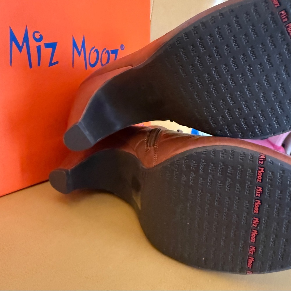 ✨ Miz Mooz Tillman Cutout Heel Booties — Whiskey Brown Pumps — Size 9 — NEW ✨ - Picture 4 of 10